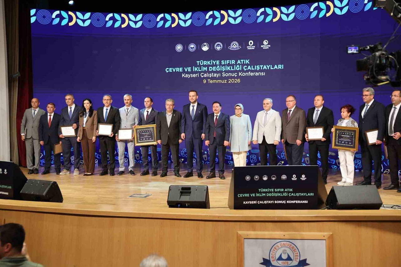 TÜRKİYE SIFIR ATIK, ÇEVRE VE İKLİM DEĞİŞİKLİĞİ ÇALIŞTAYLARI - KAYSERİ SONUÇ KONFERANSI’NDA KAYSERİ...