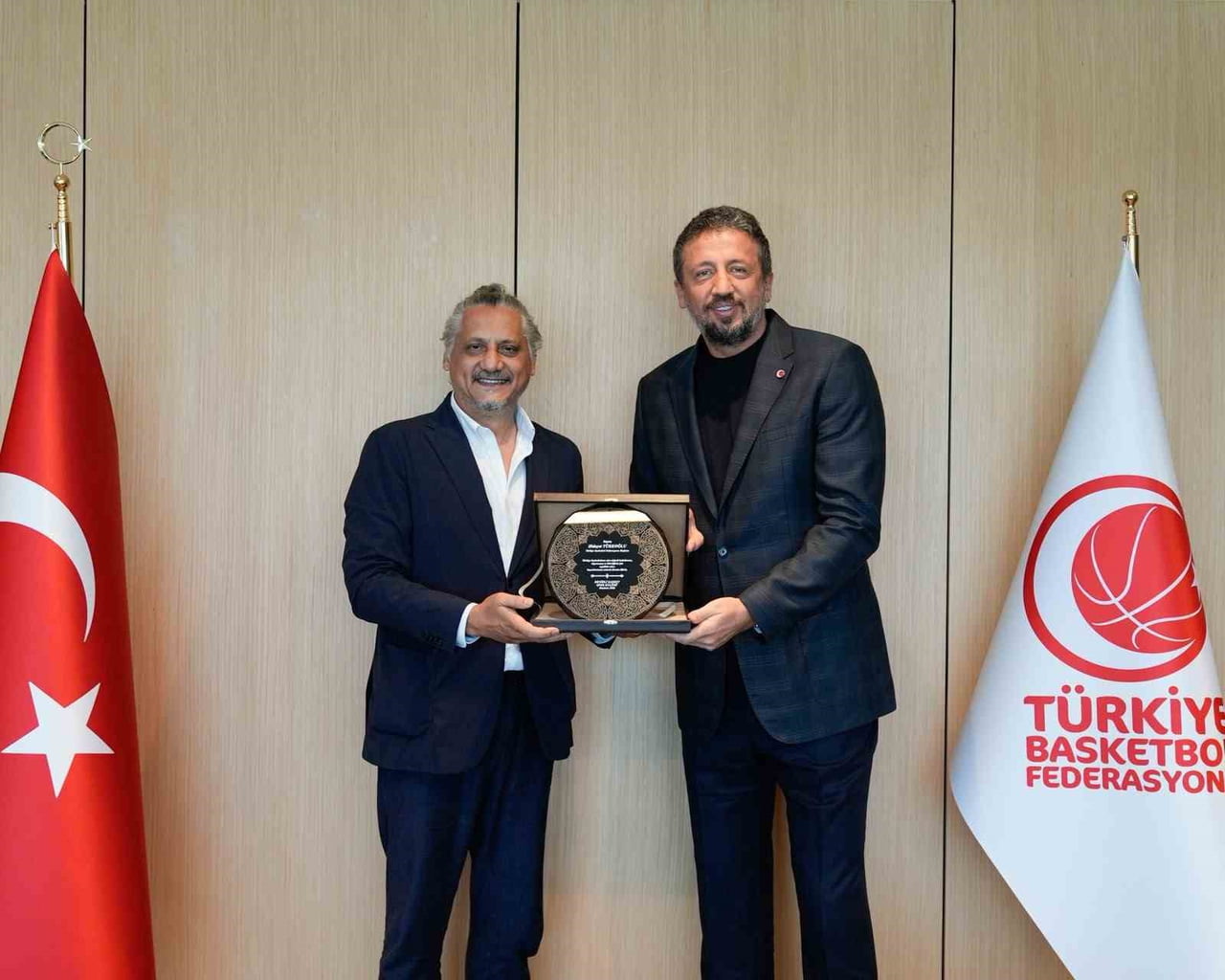 TÜRKİYE SİGORTA BASKETBOL SÜPER LİGİ’NDE MÜCADELE EDEN YUKATEL DENİZLİ BASKET’İN YÖNETİM HEYETİ...