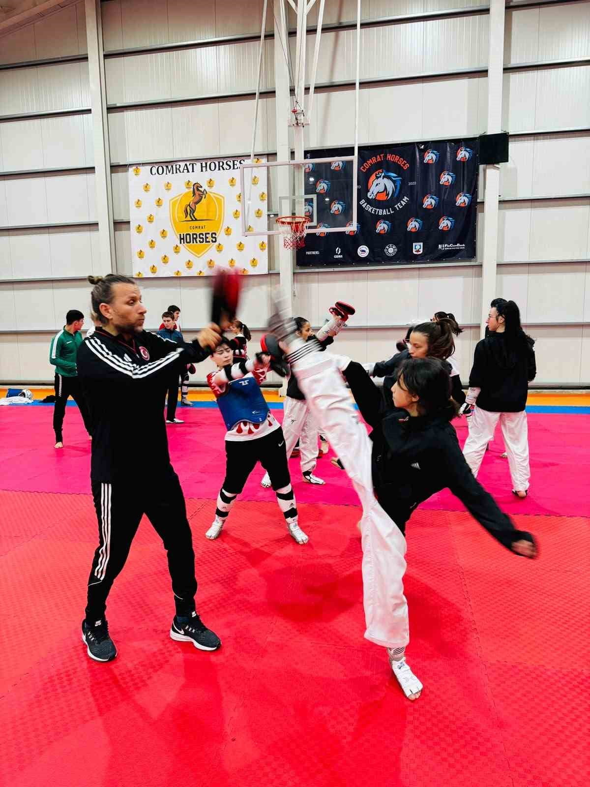 TÜRKİYE TAEKWONDO FEDERASYONU BÜNYESİNDE UZUN YILLAR MİLLİ TAKIM ANTRENÖRÜ OLARAK GÖREV YAPAN...