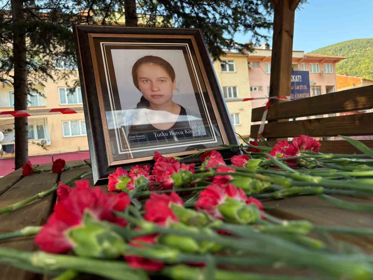 TUTKU BURCU KÖSEOĞLU İÇİN KUR'AN-I KERİM TİLAVETİ VE DUA PROGRAMI DÜZENLENDİ.