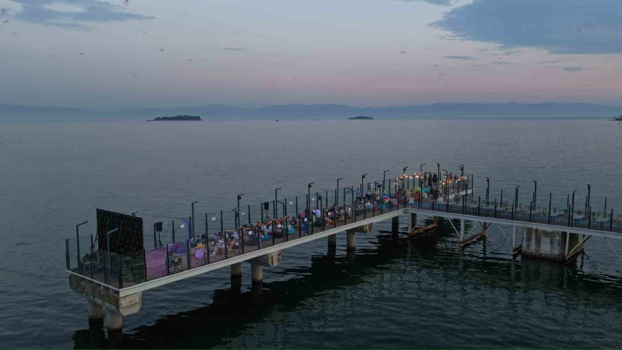 TUZLA BELEDİYESİ TARAFINDAN VATANDAŞLARIN KULLANIMINA KAZANDIRILAN TUZLA MEKAN İSKELE, BU KEZ AÇIK...