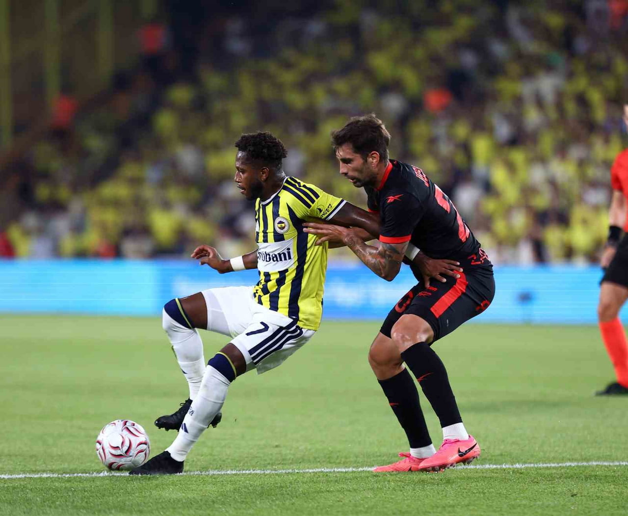 UEFA ŞAMPİYONLAR LİGİ 2. ELEME TURU İLK MAÇINDA FENERBAHÇE, POLONYA EKİBİ GORNİK ZABRZE’Yİ KONUK...