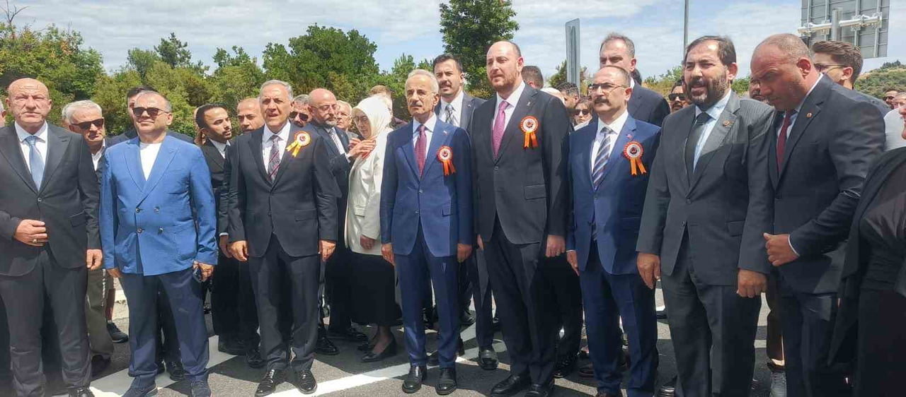 ULAŞTIRMA VE ALTYAPI BAKANI ABDULKADİR URALOĞLU'NUN KATILIMIYLA,  YALOVA'NIN ÇINARCIK İLÇESİNE...