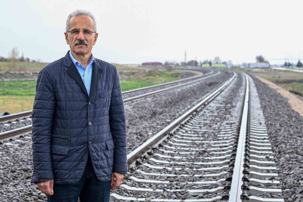 ULAŞTIRMA VE ALTYAPI BAKANI ABDULKADİR URALOĞLU