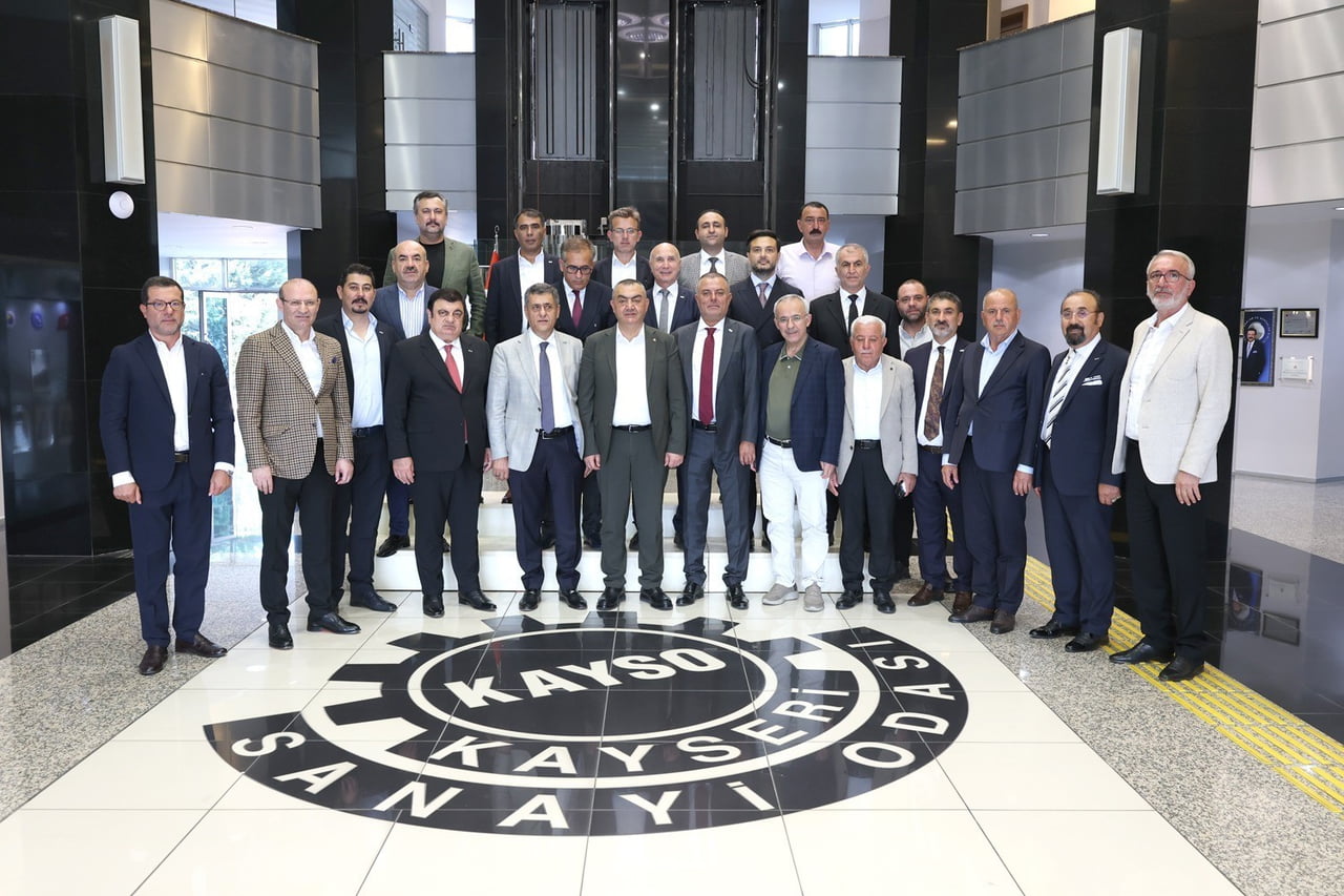 ULUSLARARASI NAKLİYECİLER DERNEĞİ (UND) YÖNETİM KURULU, LOJİSTİK SEKTÖRÜNÜN GÜNDEMİNDEKİ KONULARI...