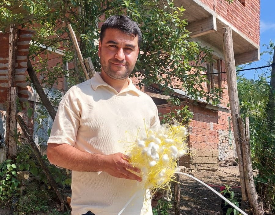 ÜRETİCİ VEYSEL YETİŞEN