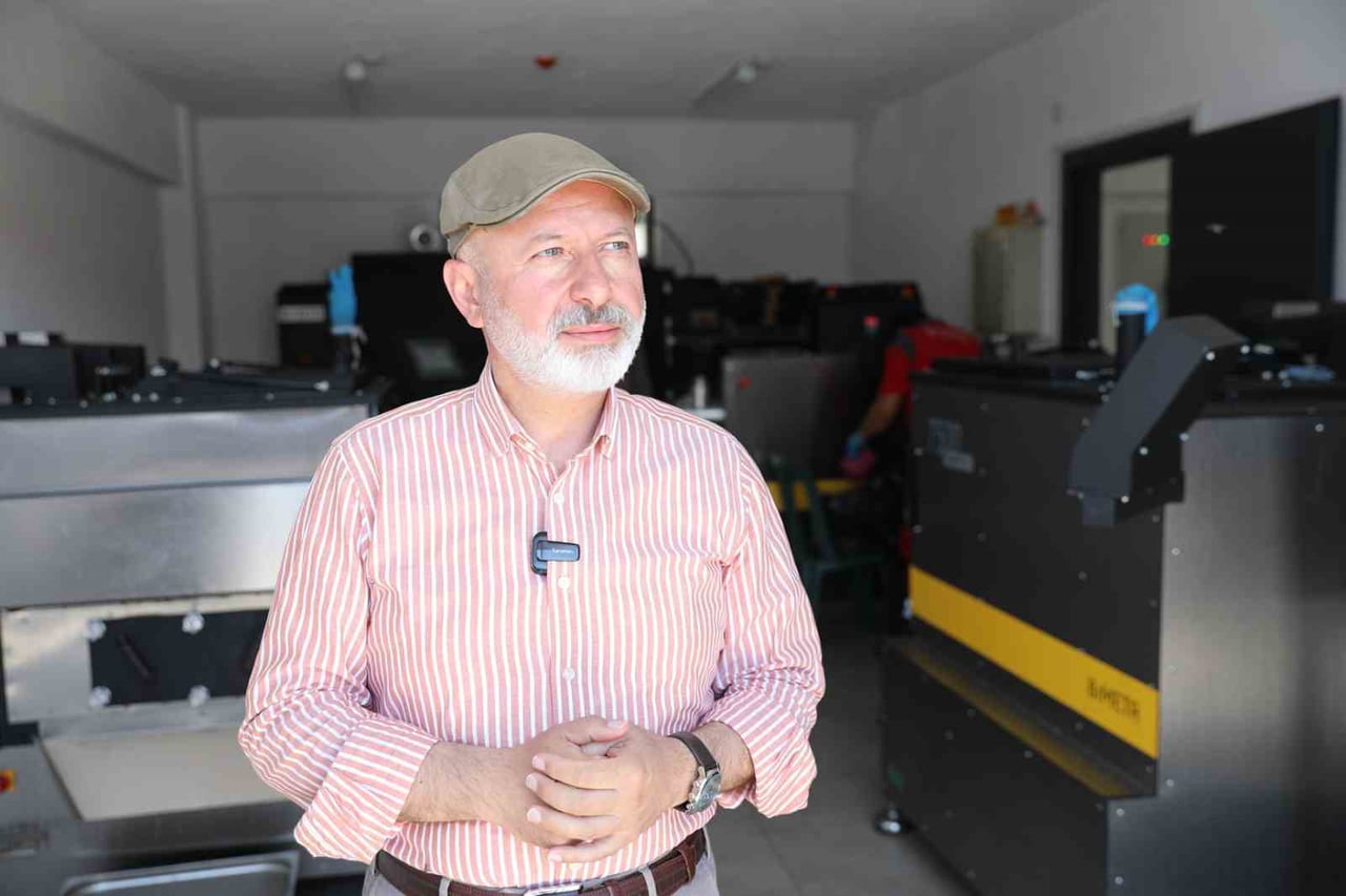 ÜRETİM MERKEZİNİ YERİNDE İNCELEYEN KOCASİNAN BELEDİYE BAŞKANI AHMET ÇOLAKBAYRAKDAR; "TÜRKİYE'DE...