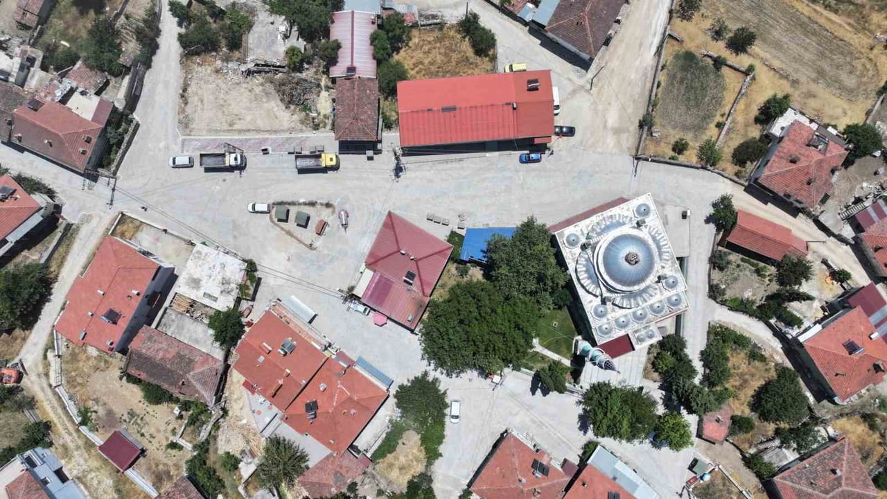 UŞAK BELEDİYESİ UZUN YILLARDIR İHTİYAÇ DUYULAN BÜYÜK BİR ÇALIŞMAYA İMZA ATTI. BAŞKAN VEKİLİ HATİCE...