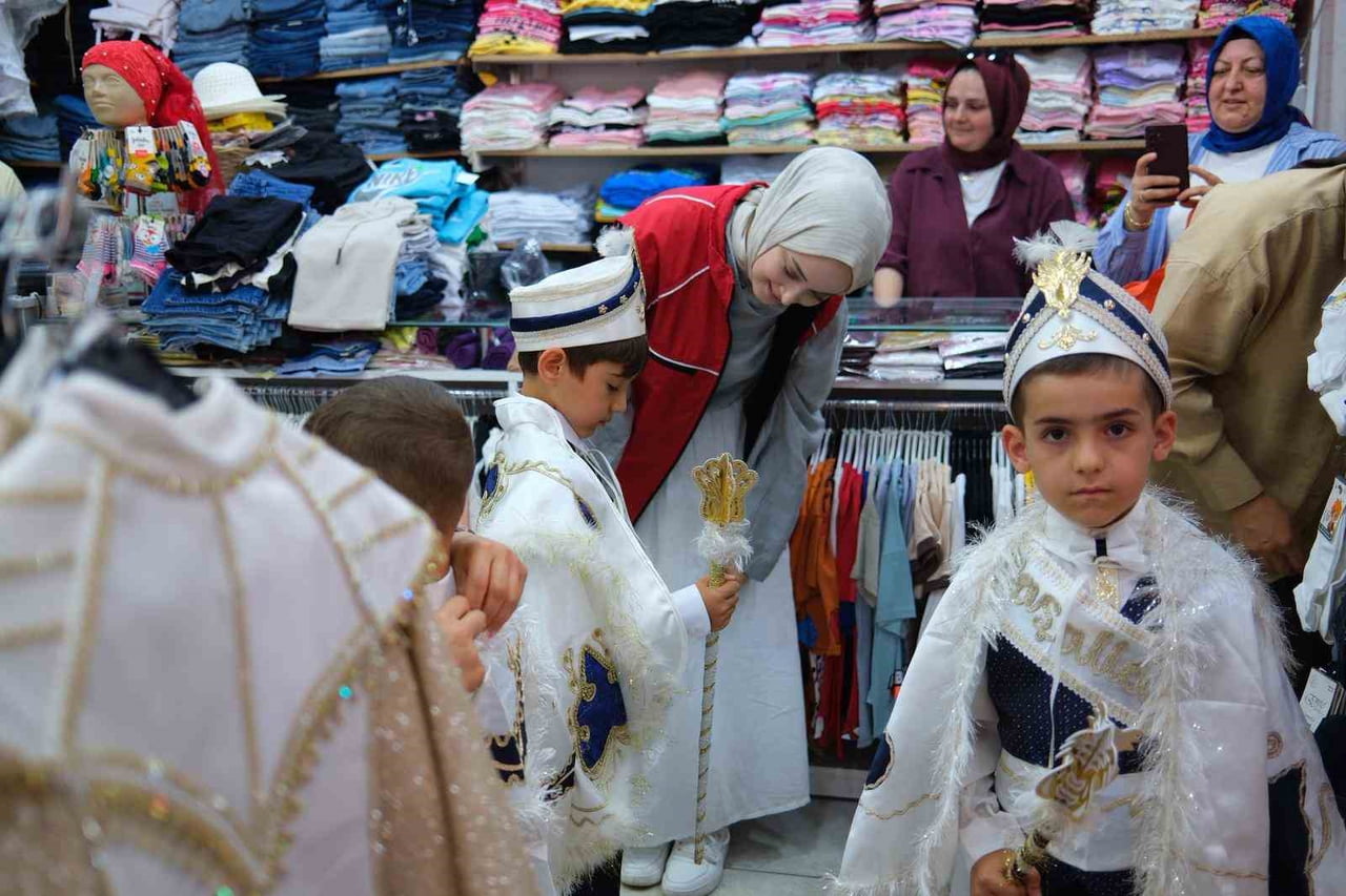 UYGULAMA KAPSAMINDA 2024 YILINDA BİN 410 ÇOCUK SÜNNET ETTİRİLİRKEN, BU SAYI 2025 YILINDA 2 BİN...