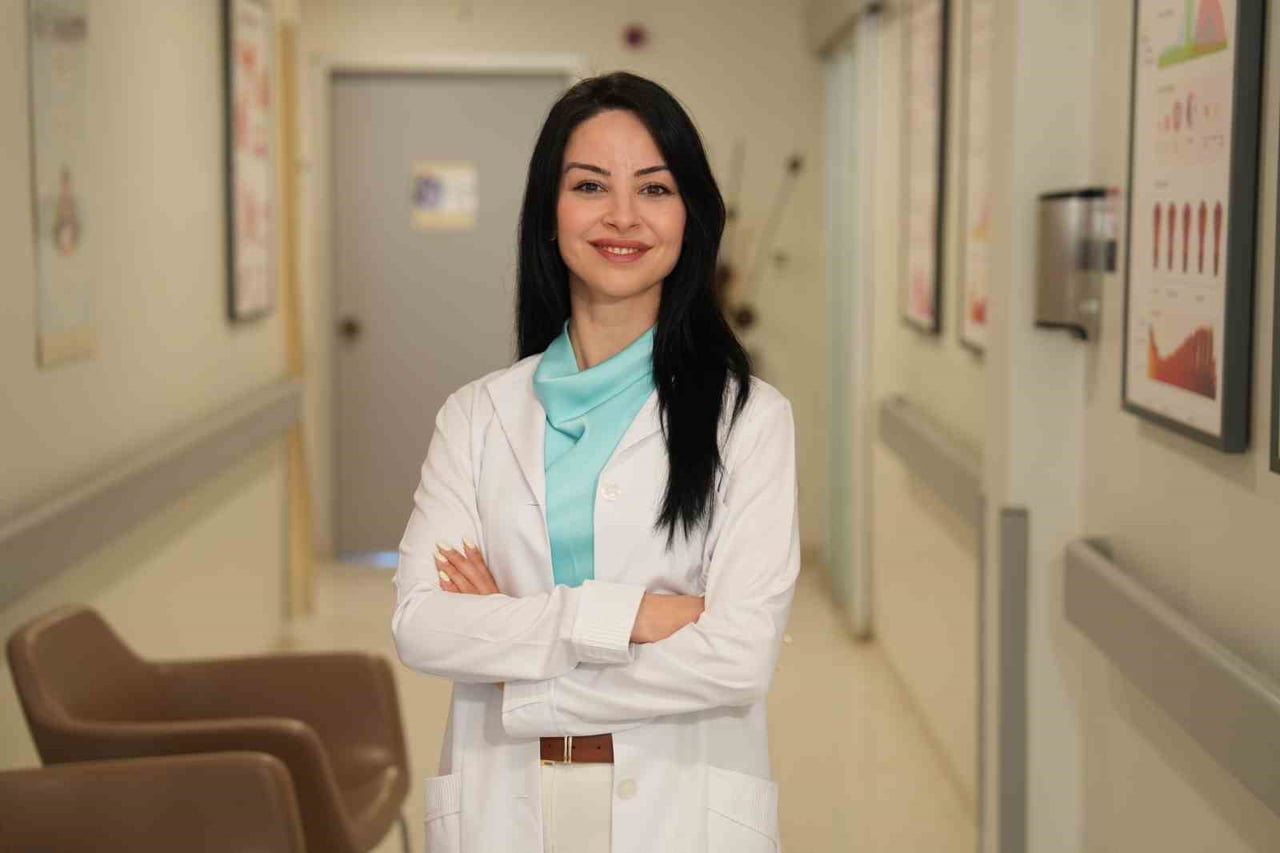UZM. DR. MÜNEVVER MELTEM HÜDAVERDİ