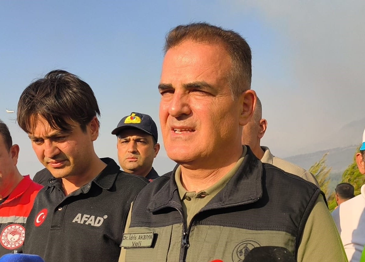 VALİ AKBIYIK: "6 MAHALLEDE 600’ÜN ÜZERİNDE VATANDAŞIMIZI TAHLİYE ETTİK"