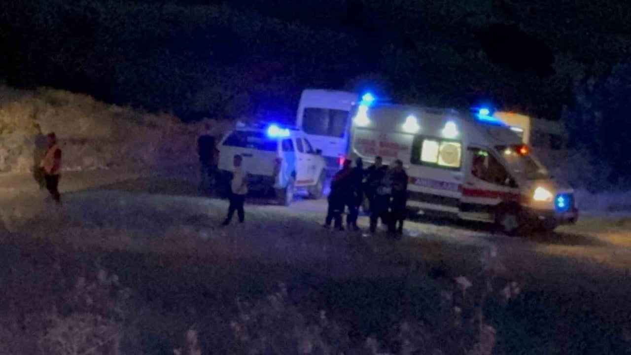VALİ EKİCİ, CUDİ DAĞI DÖNÜŞÜNDE YARALANAN 34 VATANDAŞI ZİYARET ETTİ