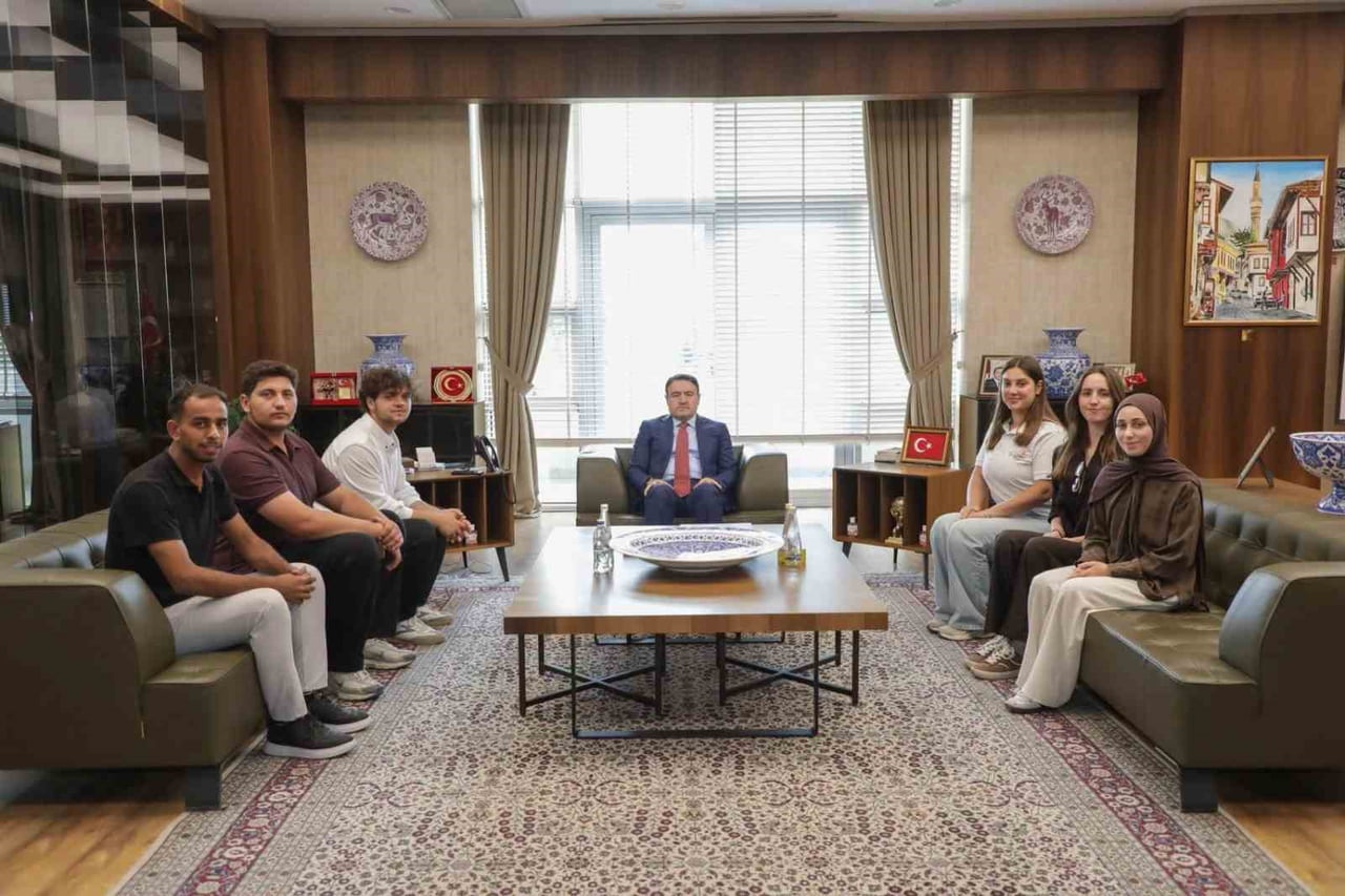 VALİ IŞIN, DUSCART TAKIMI'NI AĞIRLADI