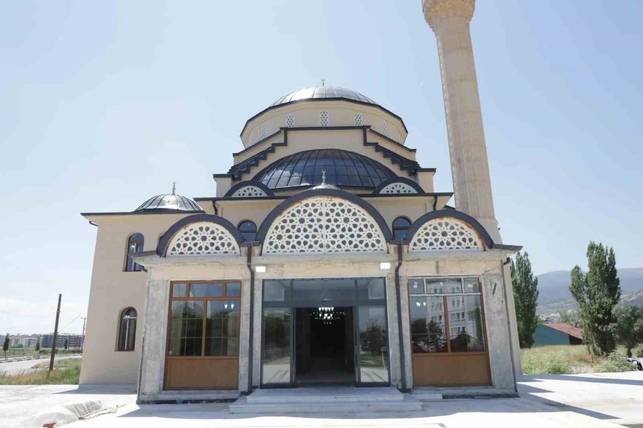 VALİ MUSA IŞIN, DİNİ İHTİSAS MERKEZİ CAMİİ İNŞAATINDA İNCELEMELERDE BULUNDU