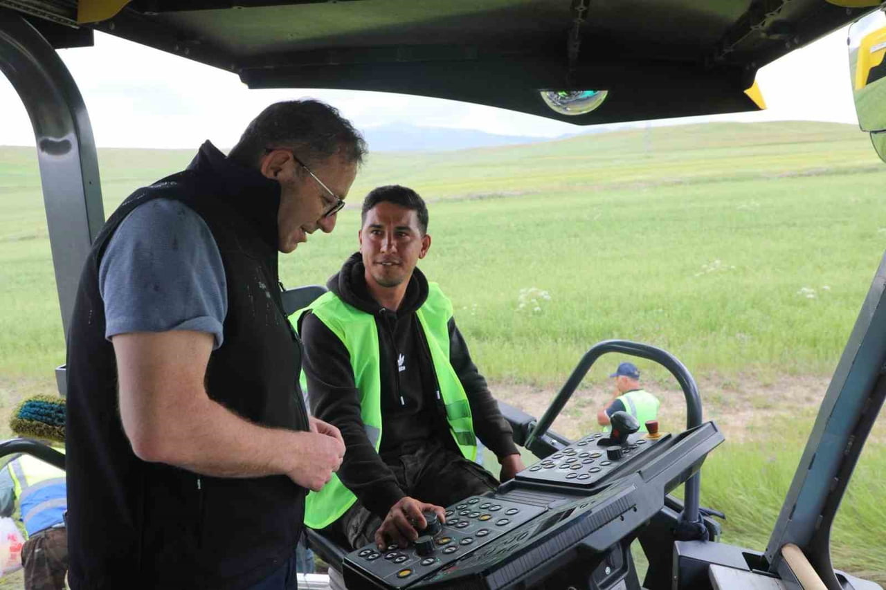 VALİ ZİYA POLAT, SELİM’DE DEVAM EDEN YOL ÇALIŞMALARINI YERİNDE İNCELEDİ(KARS-İHA)