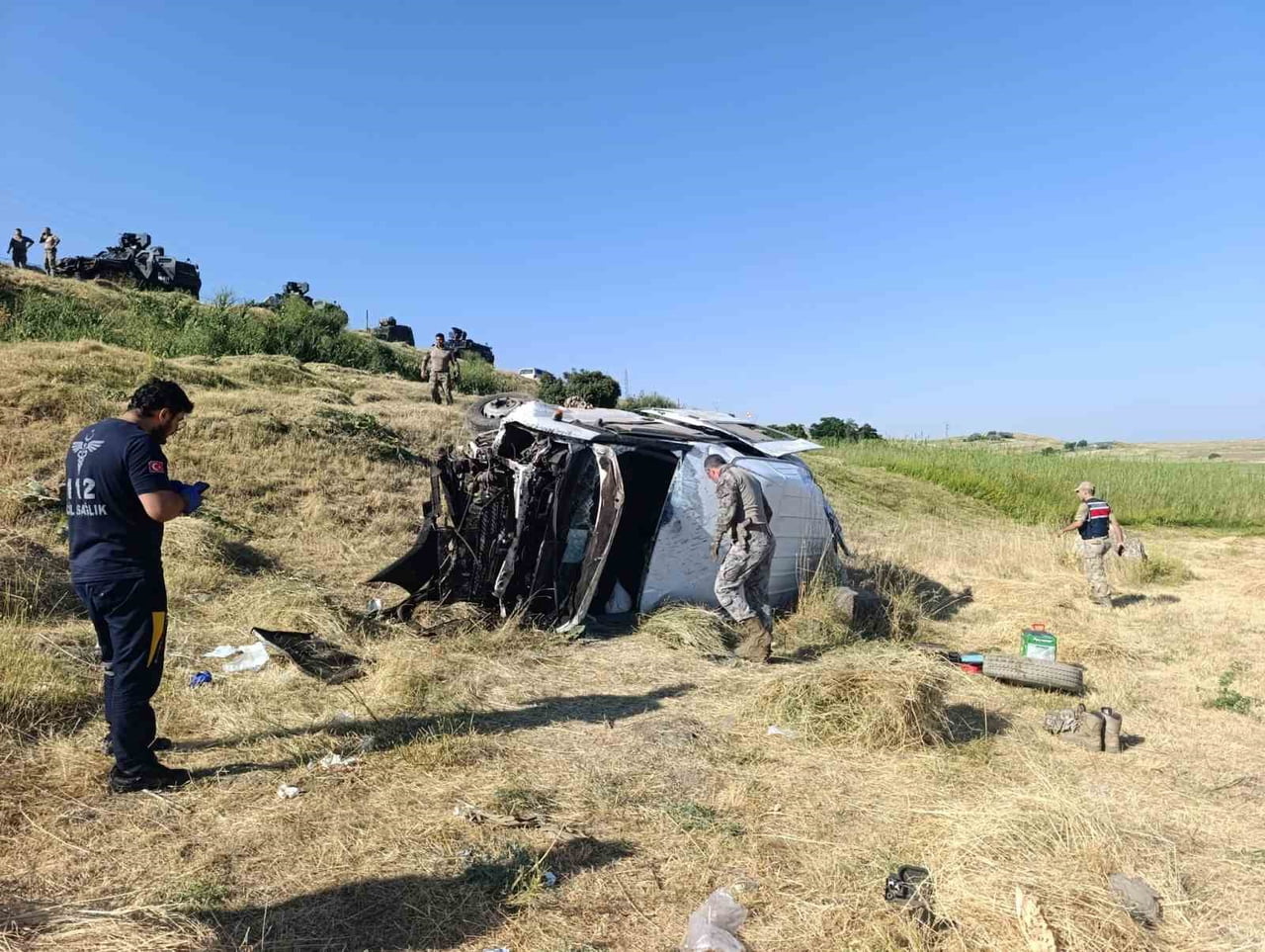 VAN-ERCİŞ KARA YOLU ÜZERİNDE BULUNAN ÇAKIRBEY MEVKİİ'NDE SABAH SAATLERİNDE MEYDANA GELDİ.