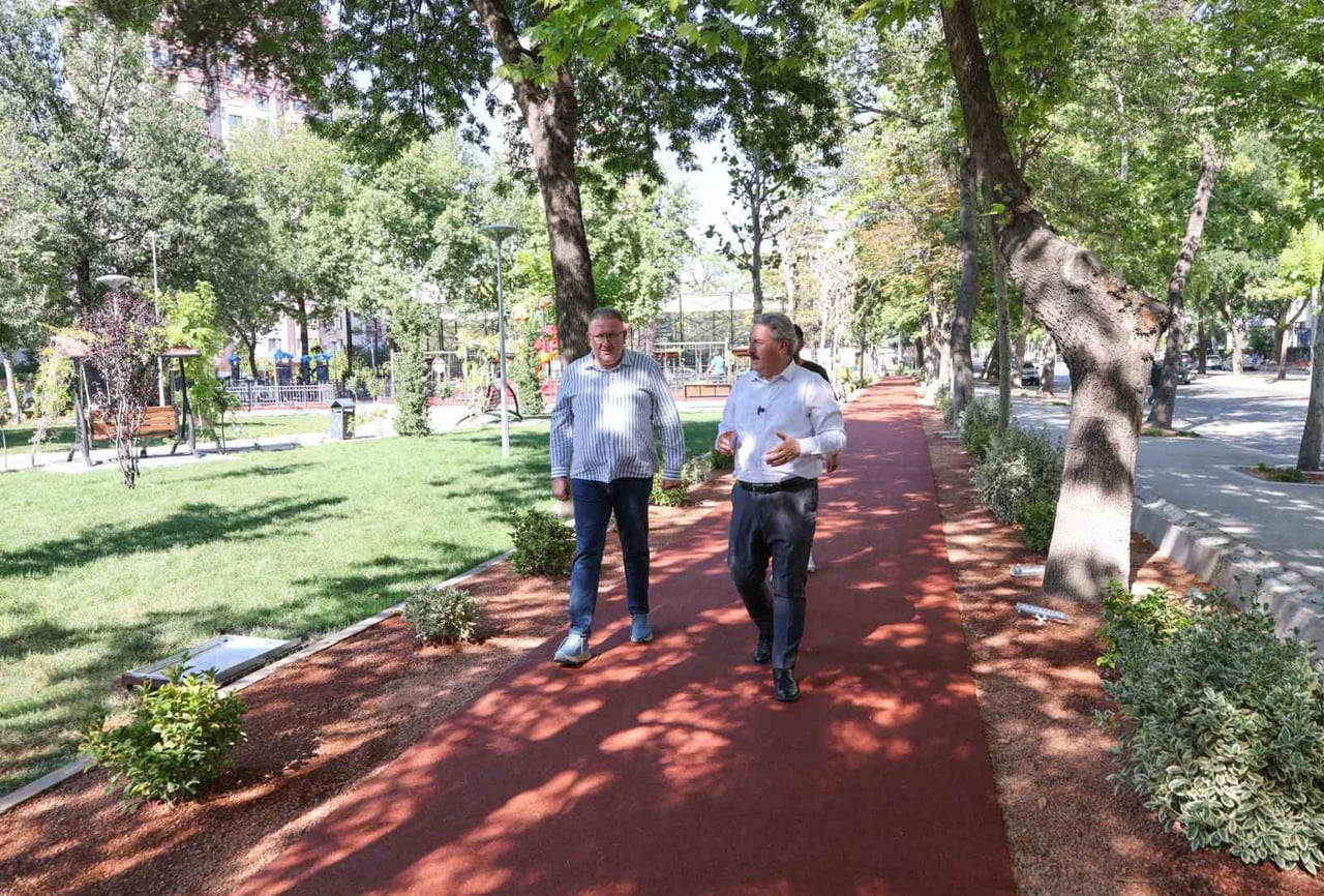 VATANDAŞLARI DAHA NEZİH, DAHA MODERN PARKLARDA BİR ARAYA GETİRMEK, İLÇENİN GÖRÜNÜMÜNÜ DAHA ESTETİK...