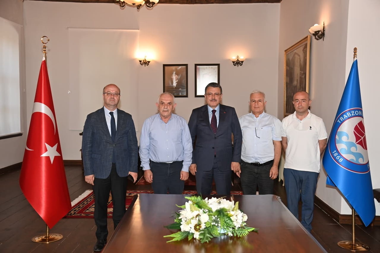 VEDAT ÇETİNTAŞ, AHMET METİN GENÇ VE BERABERİNDEKİLER