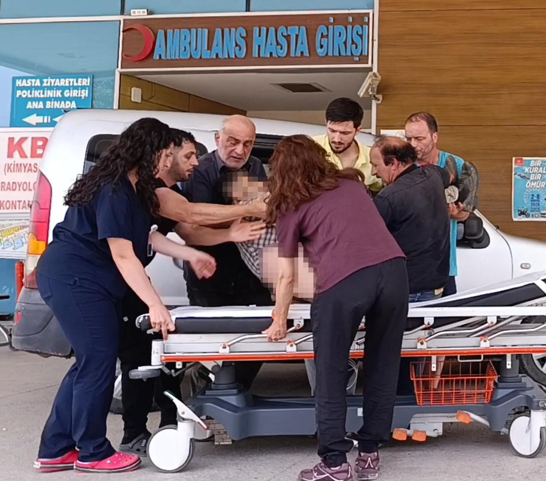 YAFES KILIÇ ÇEVREDE BULUNANLARIN YARDIMIYLA ÖZEL ARAÇLA İNEGÖL DEVLET HASTANESİ ACİL SERVİSİ'NE...