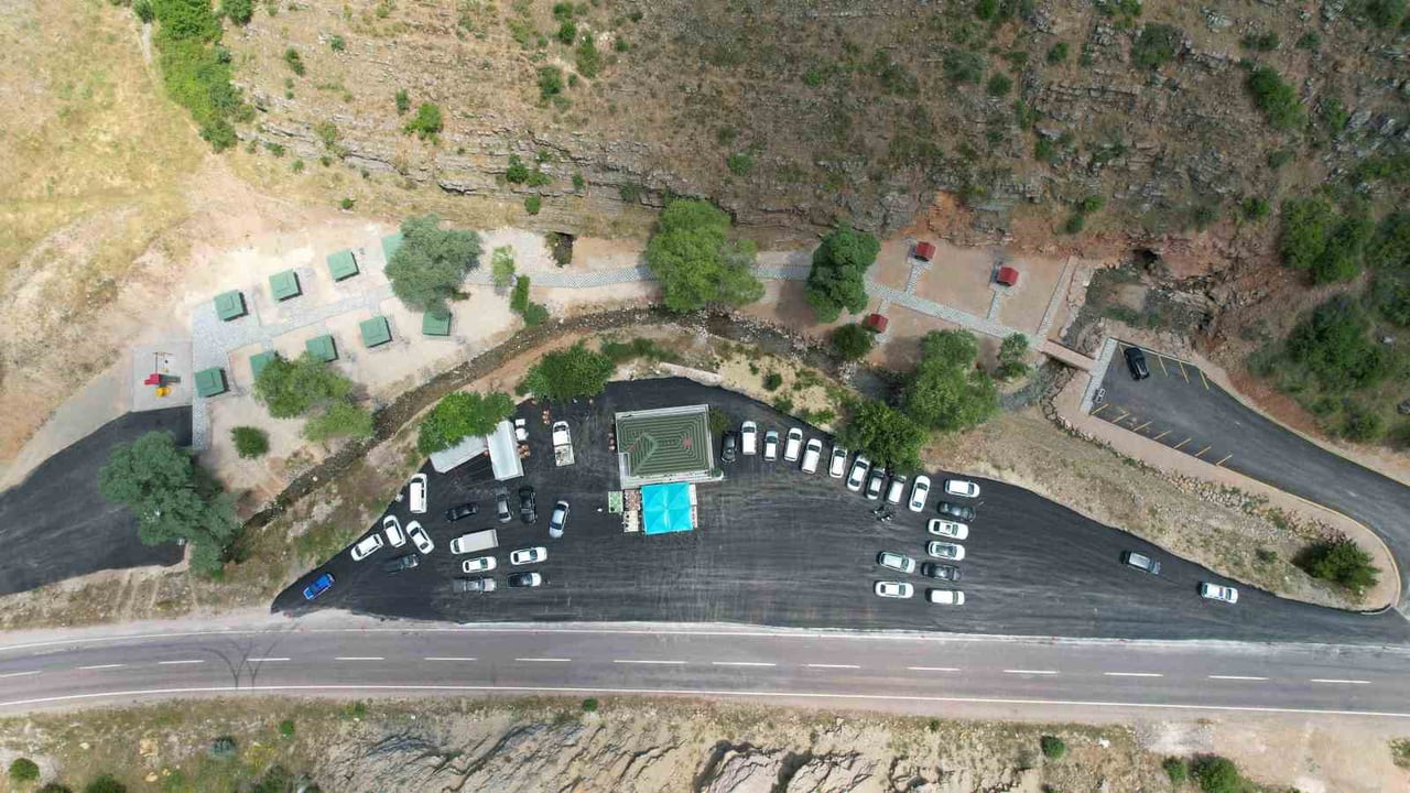 YAHYALI BELEDİYESİ TARAFINDAN BÜYÜKPINAR MESİRE ALANI’NDA YAPIMI TAMAMLANAN VE KATKILARINDAN...