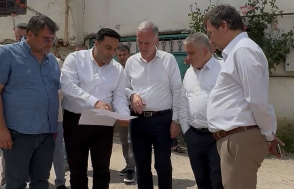YAZ MEVSİMİYLE BİRLİKTE KIRSAL MAHALLELERDE ÜST YAPI ÇALIŞMALARINA HIZ VEREN İNEGÖL BELEDİYESİ...