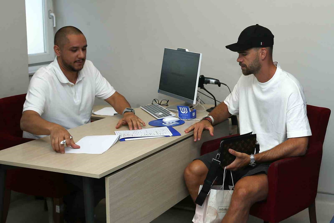 YENİ SEZON HAZIRLIKLARINA ANKARA'DA BAŞLAYAN GENÇLERBİRLİĞİ'NDE TEKNİK HEYET, FUTBOLCULAR VE A...