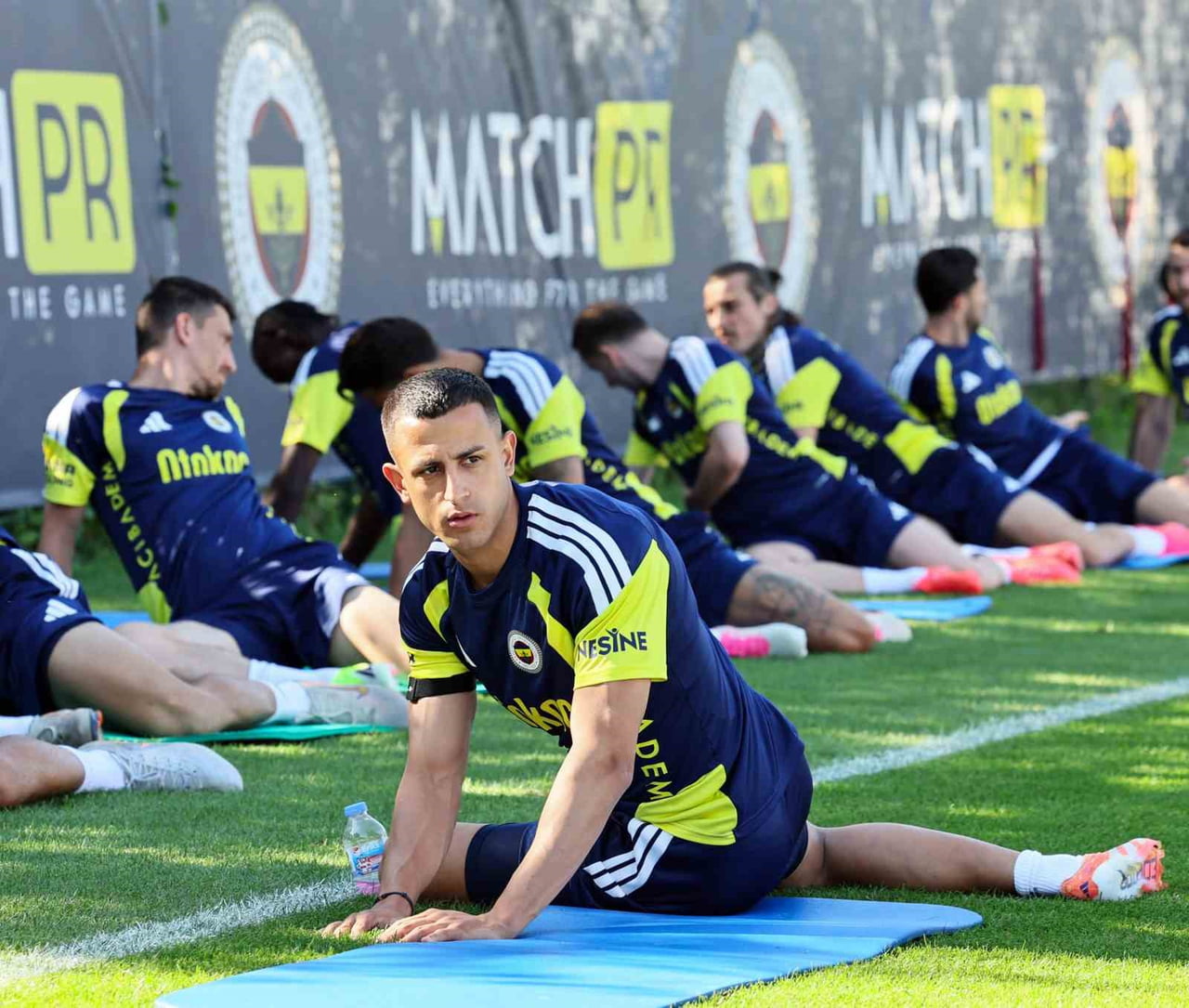 YENİ SEZON HAZIRLIKLARINA AVUSTURYA'DA DEVAM EDEN FENERBAHÇE, GÜNÜN TEK ANTRENMANINI AKŞAM...