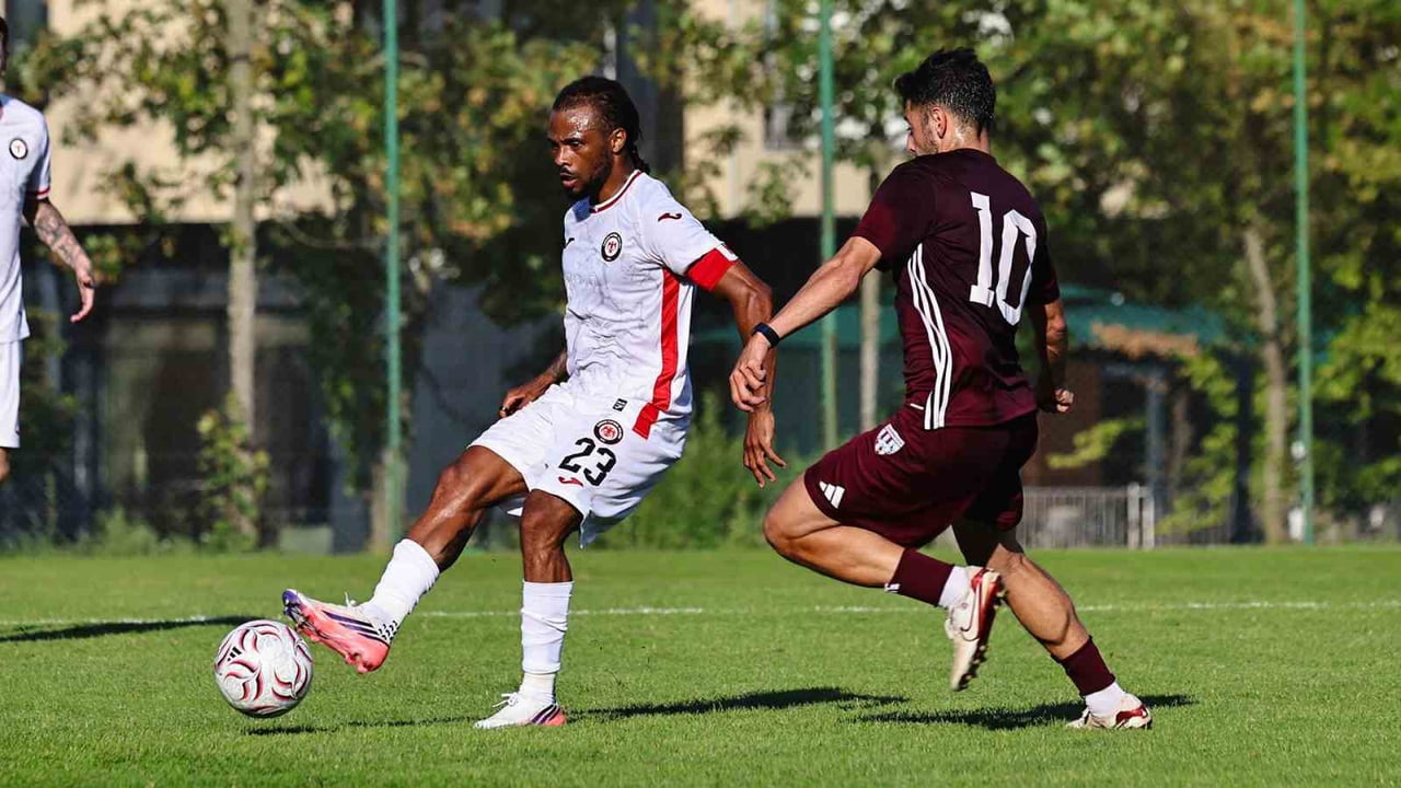 YENİ SEZON HAZIRLIKLARINI BOLU’DA SÜRDÜREN ARCA ÇORUM FK İLE BANDIRMASPOR, HAZIRLIK MAÇINDA 0-0...