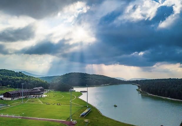 YENİ SEZON HAZIRLIKLARINI SÜRDÜREN PROFESYONEL FUTBOL KULÜPLERİ, KAMP MERKEZİ OLARAK DÜZCE’Yİ...