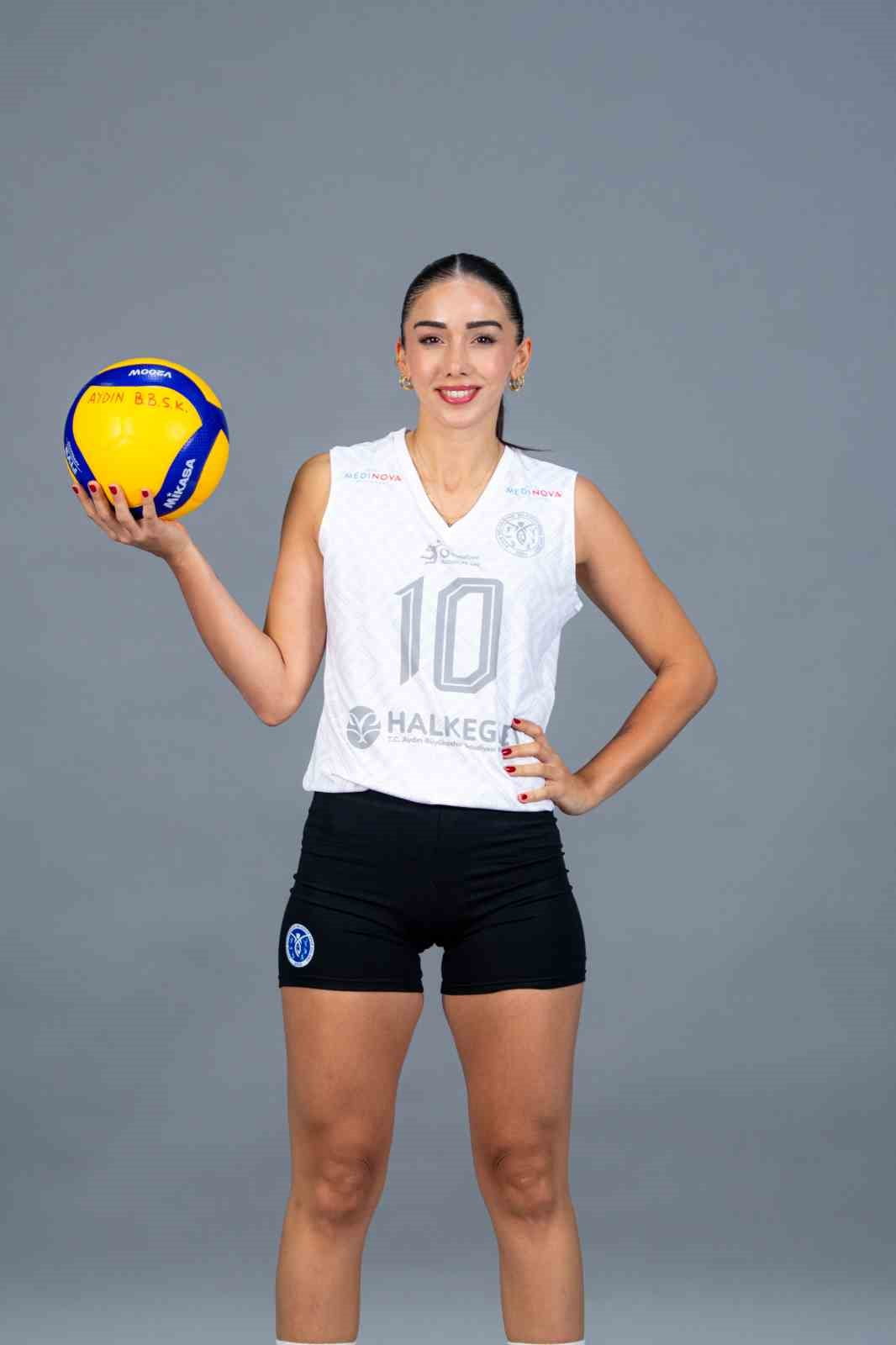 YENİ SEZON ÖNCESİ KADROSUNU GÜÇLENDİRMEYİ SÜRDÜREN AYDIN BÜYÜKŞEHİR BELEDİYESPOR, ESKİ PASÖRÜ...