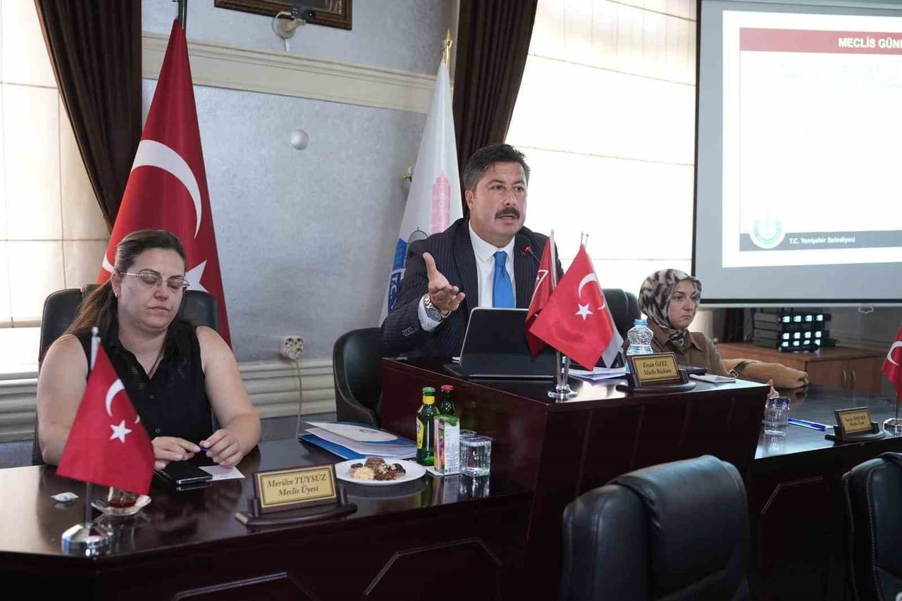 YENİŞEHİR BELEDİYESİ TEMMUZ AYI OLAĞAN MECLİS TOPLANTISI'NIN İKİNCİ OTURUMU, TARİHİ BELEDİYE...