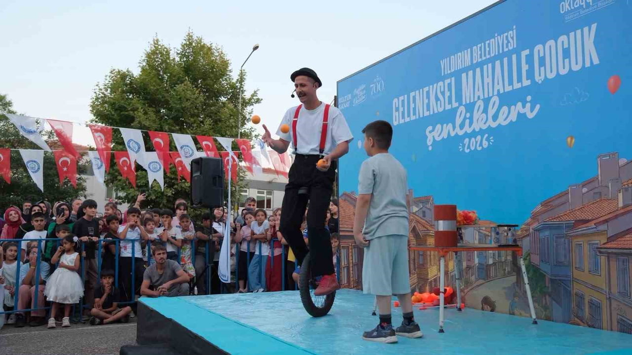 YILDIRIM BELEDİYESİ’NİN DÜZENLEDİĞİ ‘GELENEKSEL MAHALLE ÇOCUK ŞENLİKLERİ’ RENKLİ GÖRÜNTÜLERLE...
