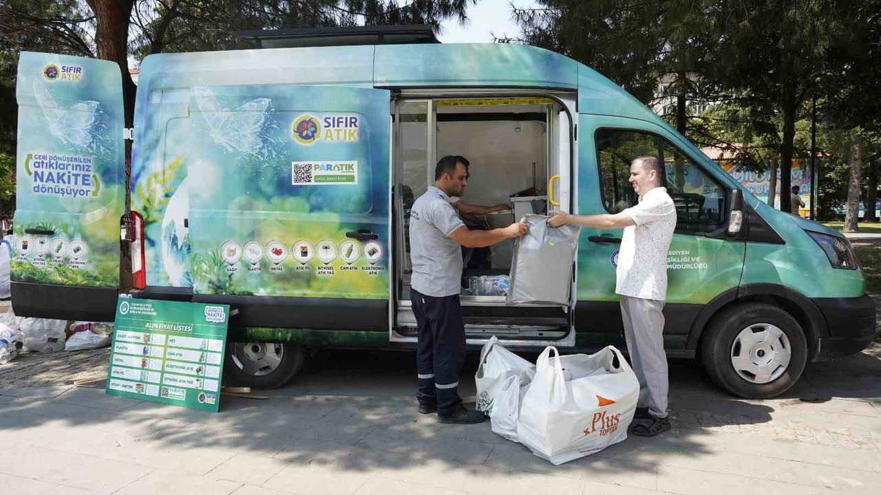 YILDIRIM’DA, ÇEVRE ODAKLI YATIRIMLAR VE SIFIR ATIK UYGULAMALARI HIZ KESMEDEN DEVAM EDİYOR.