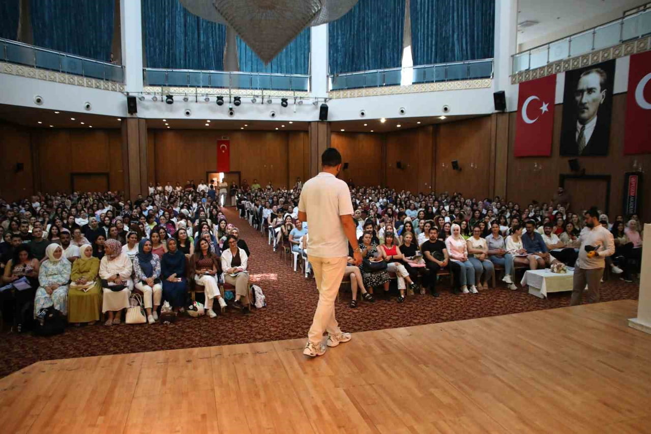 YÜREĞİR BELEDİYESİ TARAFINDAN MEB-AGS VE KPSS'YE HAZIRLANAN ADAYLAR İÇİN COĞRAFYA SEMİNERİ...