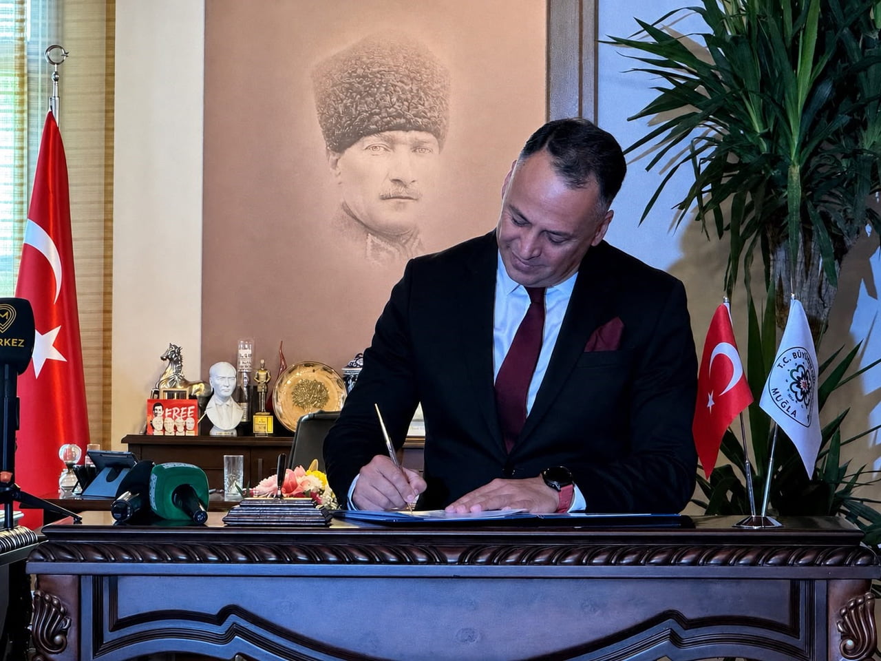 ZİRAAT BANKASI MUĞLA ŞUBE MÜDÜRÜ ÇINAR UZUN