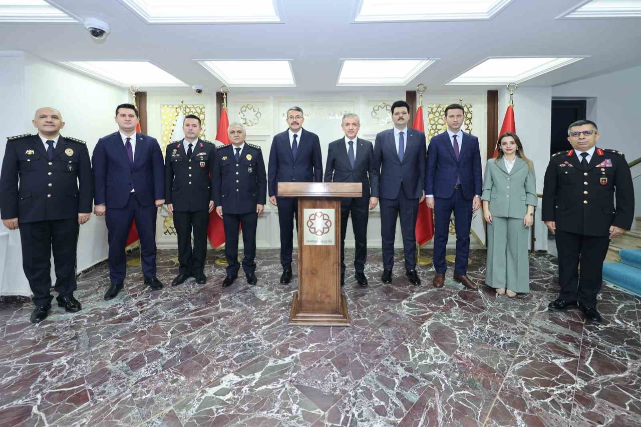 ZİYARETTE EMNİYET GENEL MÜDÜR YARDIMCISI DR. ÖMER URHAL, İL JANDARMA KOMUTANI TUĞGENERAL TAHSİN...