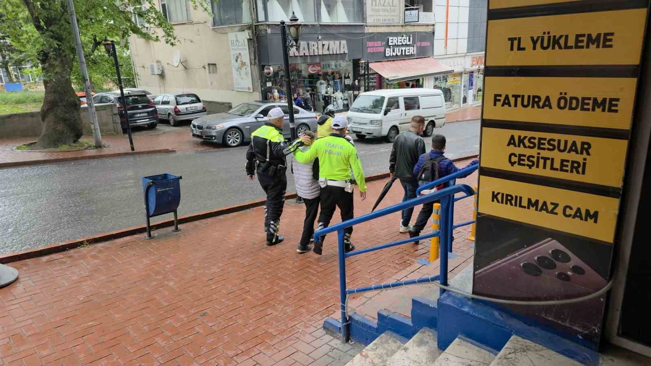 ZONGULDAK'IN KARADENİZ EREĞLİ İLÇESİNDE AİLESİ TARAFINDAN KAYIP BAŞVURUSUNDA BULUNULAN ÇOCUK...