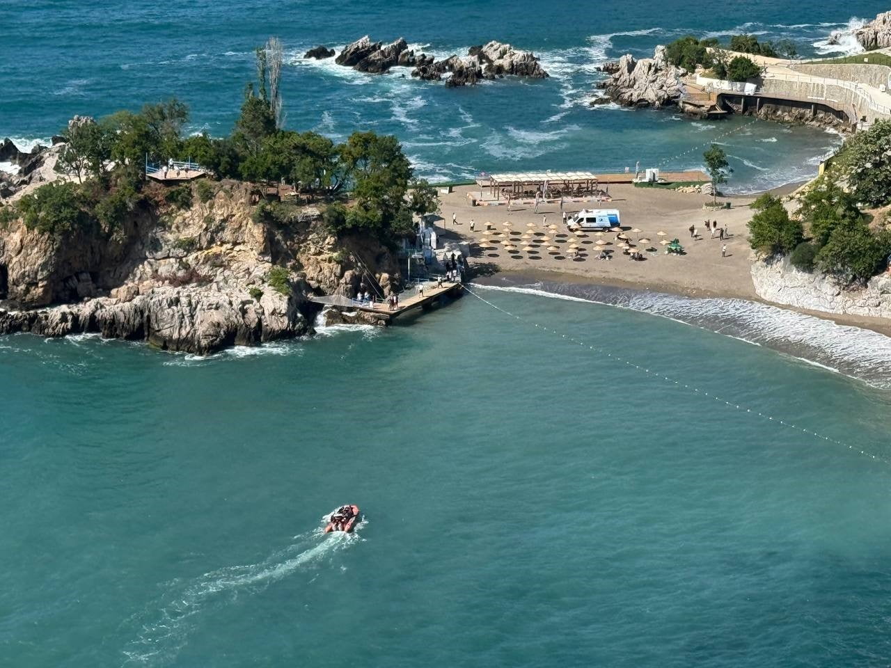 ZONGULDAK'TA VALİLİK TARAFINDAN ALINAN DENİZE GİRME YASAĞINA RAĞMEN DENİZE GİREN 33 YAŞINDAKİ...