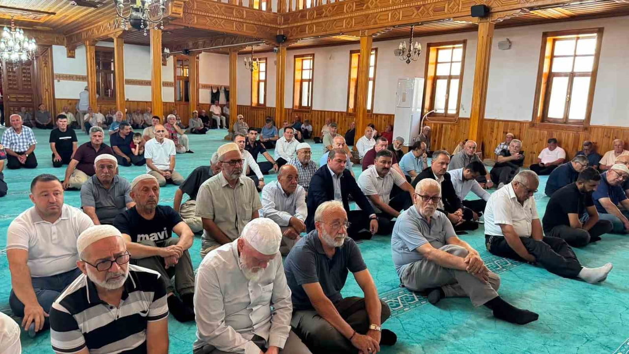 ZONGULDAK (İHA) - 15 TEMMUZ DEMOKRASİ VE MİLLİ BİRLİK GÜNÜ ETKİNLİKLERİ KAPSAMINDA ZONGULDAK’IN...