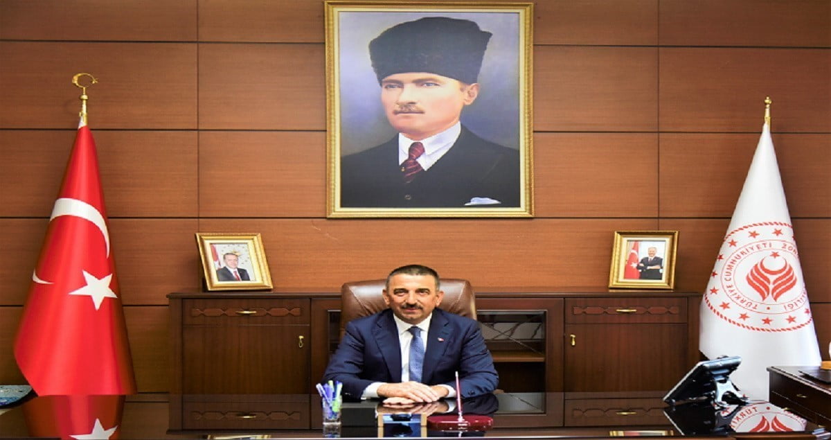 ZONGULDAK VALİSİ OSMAN HACIBEKTAŞOĞLU, 24 TEMMUZ GAZETECİLER VE BASIN BAYRAMI DOLAYISIYLA...