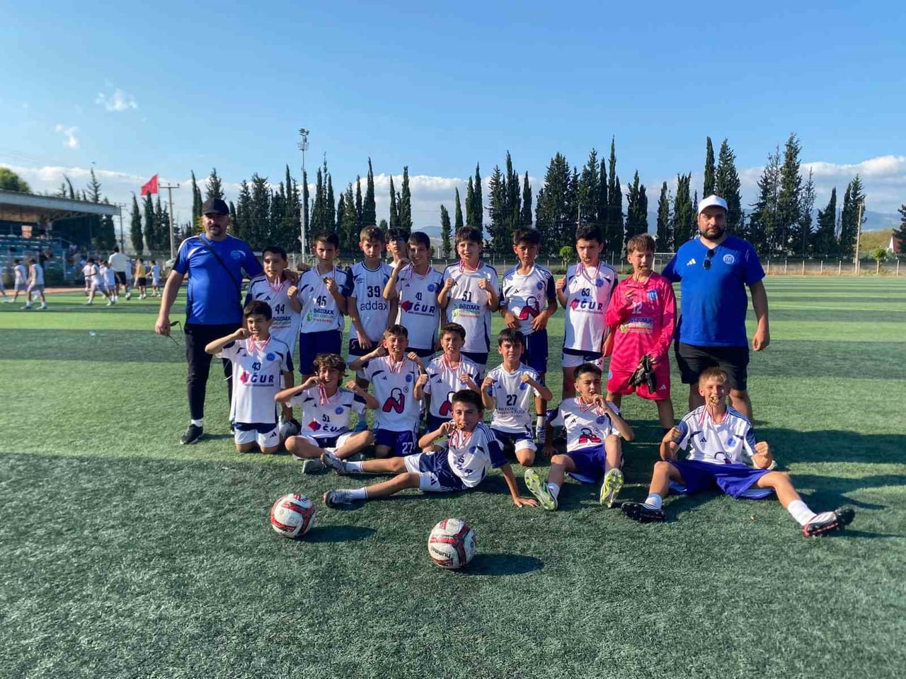 1299 BİLECİKSPOR KULÜBÜ'NÜN MİNİK FUTBOLCULARI GÖZ DOLDURDU