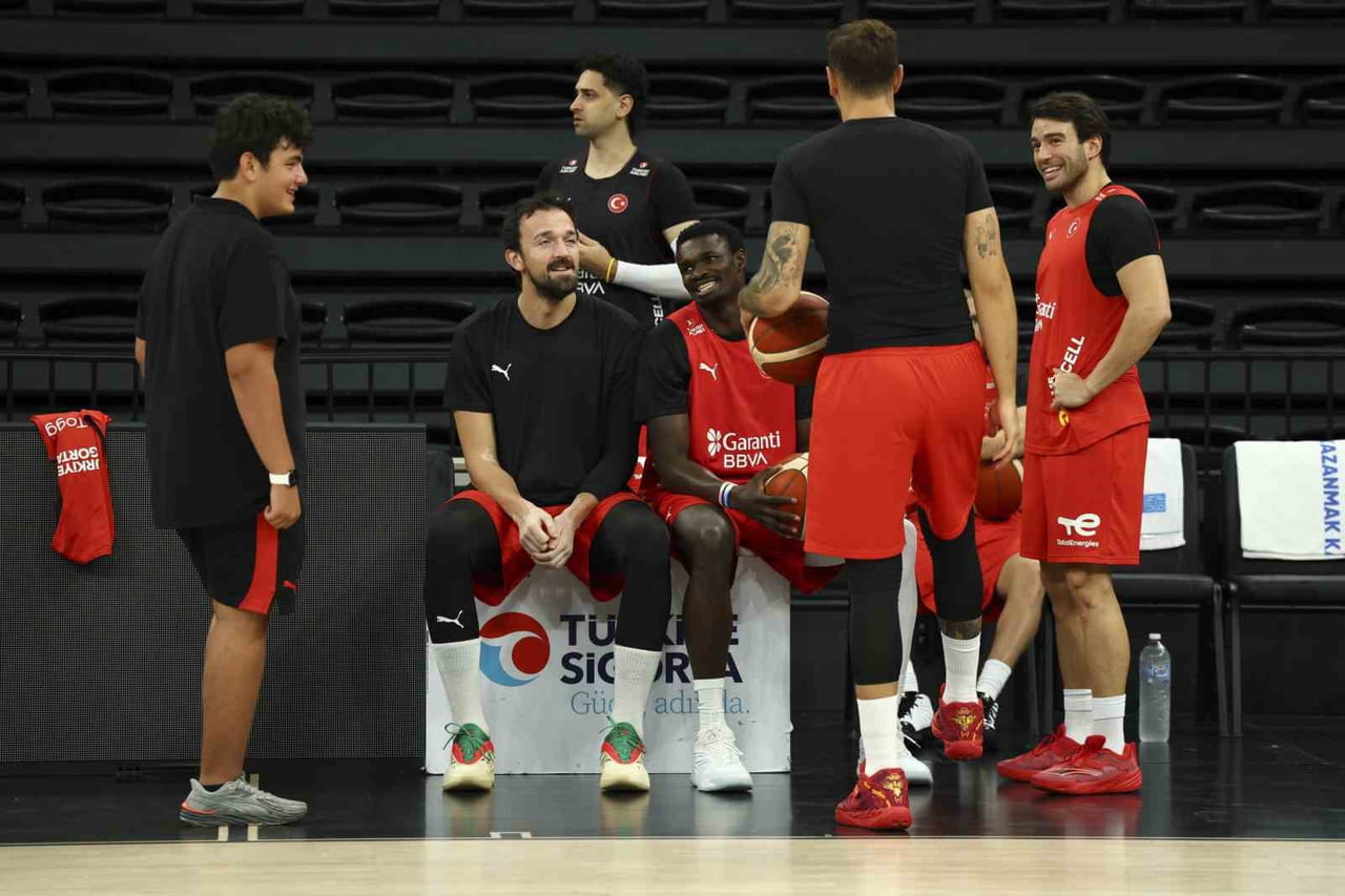 A MİLLİ ERKEK BASKETBOL TAKIMI, DÜNYA KUPASI ELEMELERİ 2. TUR J GRUBU’NDA LİTVANYA İLE...