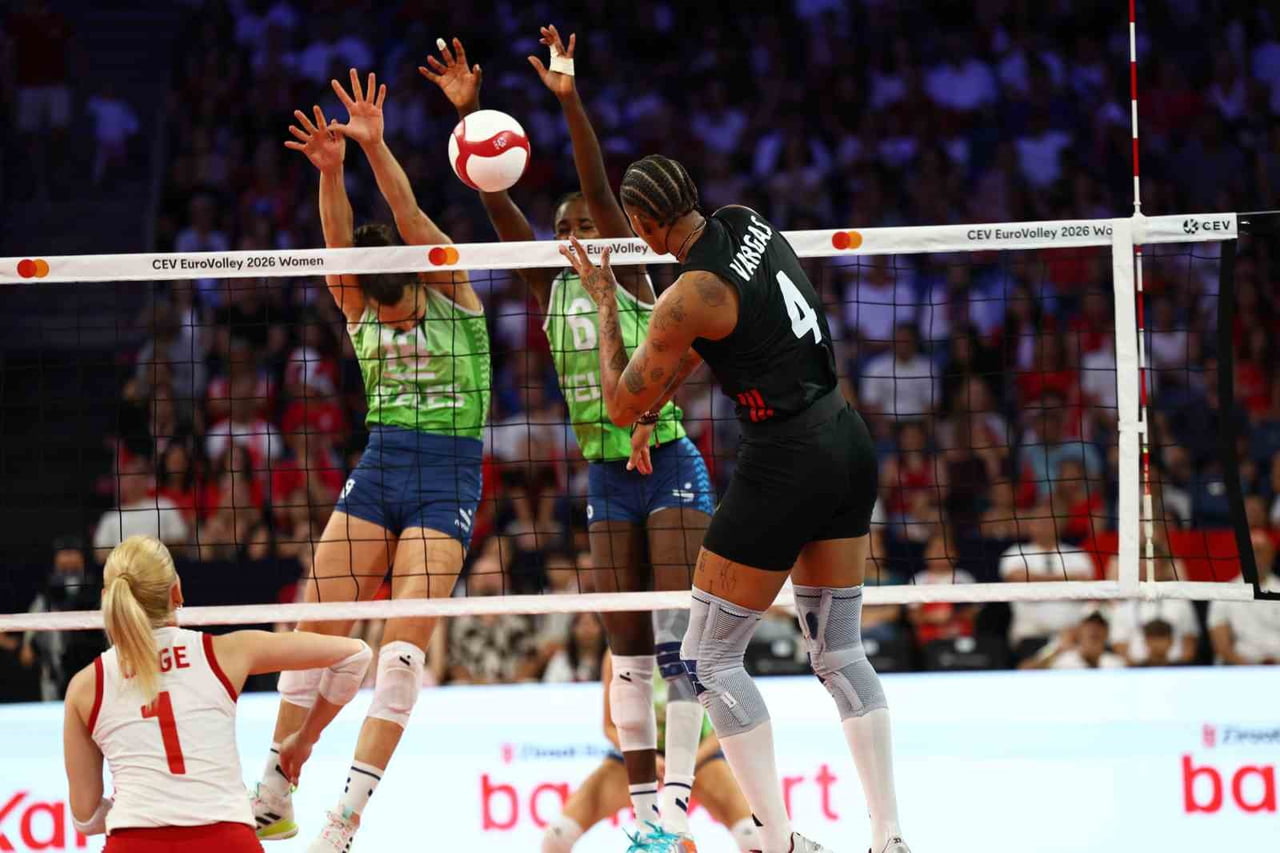 A MİLLİ KADIN VOLEYBOL TAKIMI, 2026 CEV AVRUPA VOLEYBOL ŞAMPİYONASI A GRUBU İKİNCİ MAÇINDA...