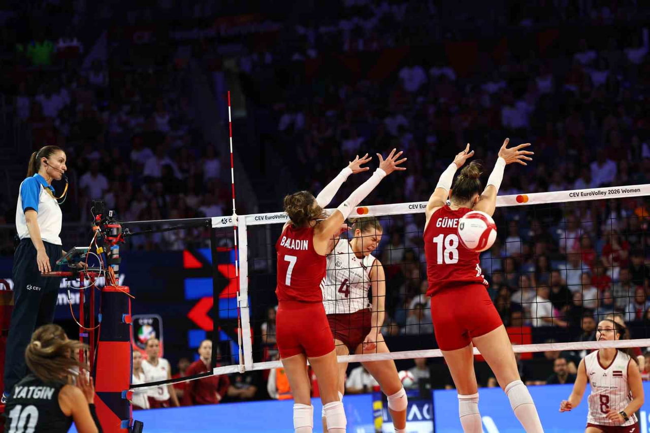 A MİLLİ KADIN VOLEYBOL TAKIMI, 2026 CEV AVRUPA VOLEYBOL ŞAMPİYONASI A GRUBU İLK MAÇINDA...