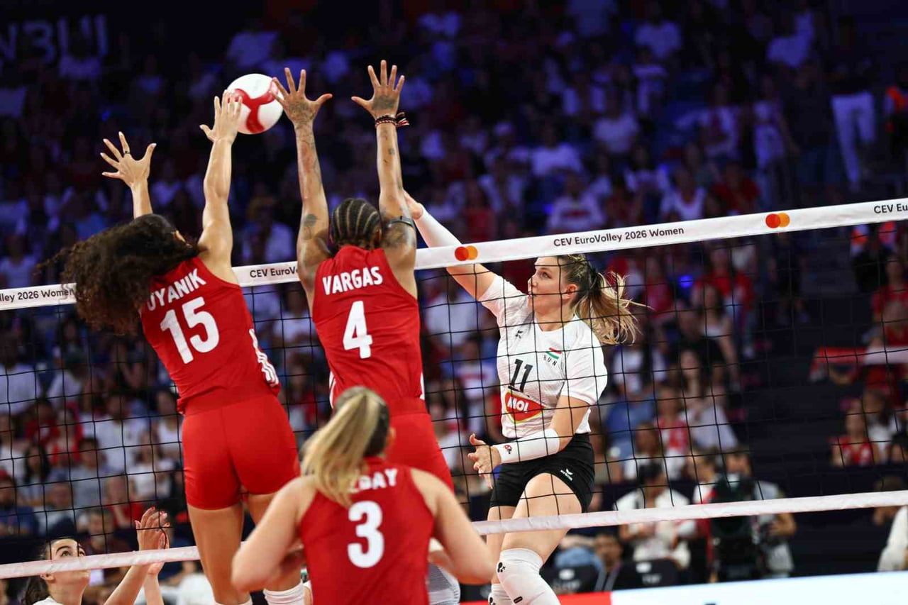 A MİLLİ KADIN VOLEYBOL TAKIMI, 2026 CEV TRENDYOL AVRUPA VOLEYBOL ŞAMPİYONASI A GRUBU 3. MAÇINDA...