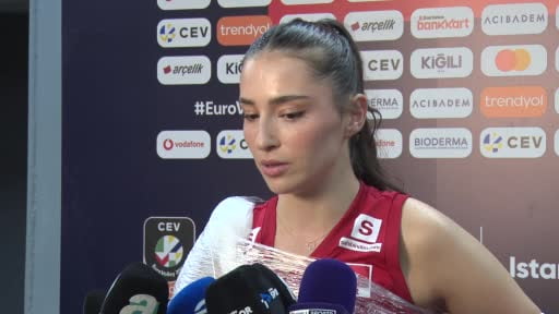 A Milli Kadın Voleybol Takımı oyuncusu Saliha Şahin, "Baskıyı şu andan itibaren çok hissetmiyoruz....