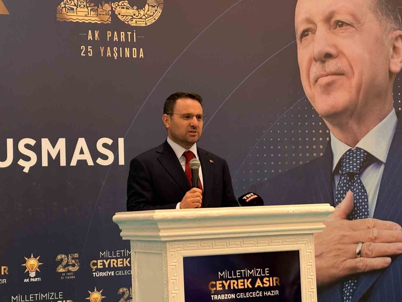 ADALET BAKANI AKIN GÜRLEK, FAİLİ MEÇHUL SUÇLAR KONUSUNA 30 TANE AYDINLATILMAMIŞ CİNAYETİ ORTAYA...