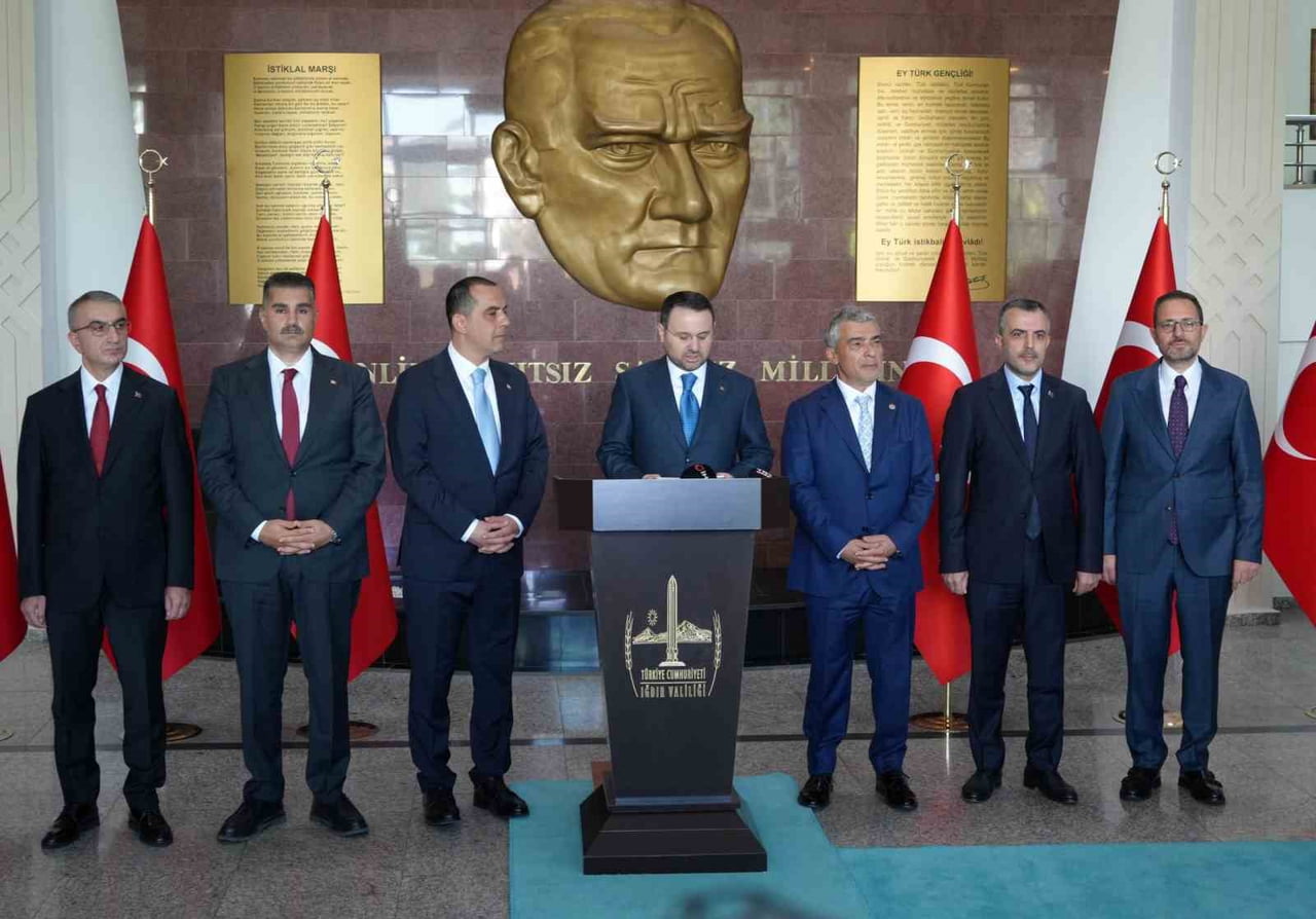 ADALET BAKANI AKIN GÜRLEK, IĞDIR VALİLİĞİNİ ZİYARETİNDE KONUŞTU