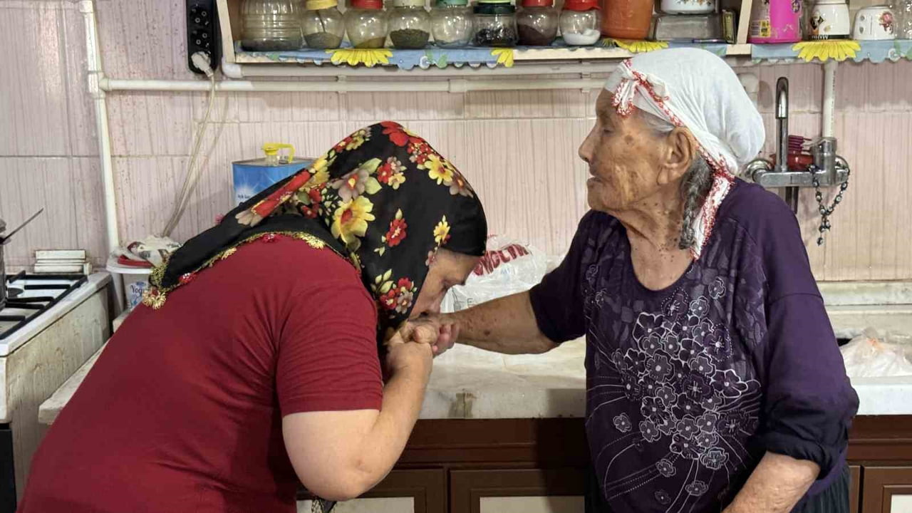 ADANA'DA 95 YAŞINDAKİ KADININ BABASINDAN MİRAS KALAN ARSASININ ZORLA SATILMASINA YARDIMCI OLDUĞU...