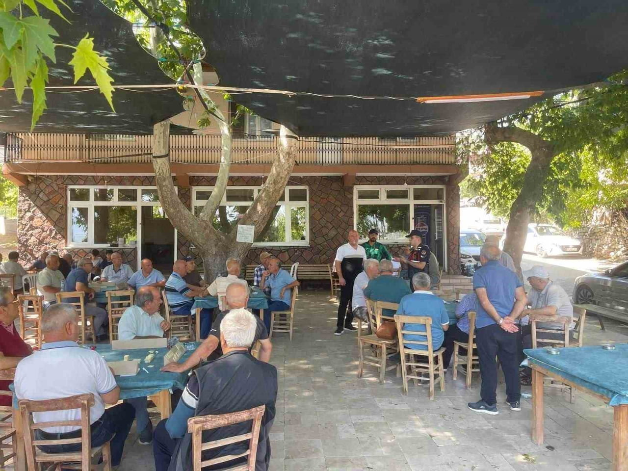 ADANA'NIN POZANTI İLÇESİNDE JANDARMA EKİPLERİ, YAZ AYLARINDA YAYLALARDA BULUNAN VATANDAŞLARI...